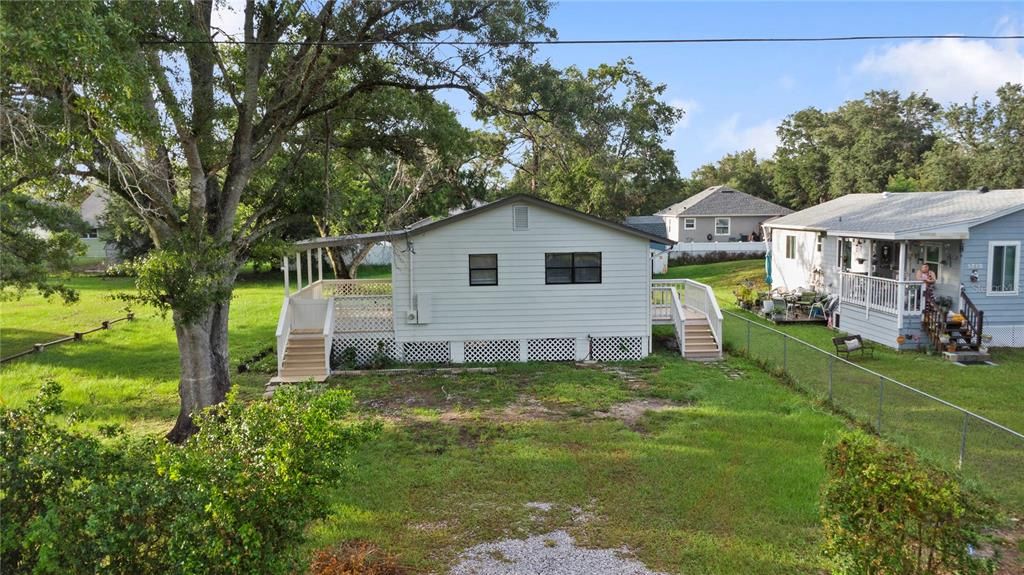 For Sale: $264,000 (3 beds, 1 baths, 912 Square Feet)