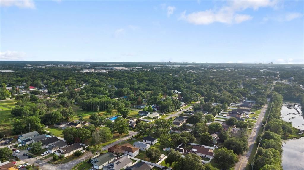 For Sale: $264,000 (3 beds, 1 baths, 912 Square Feet)