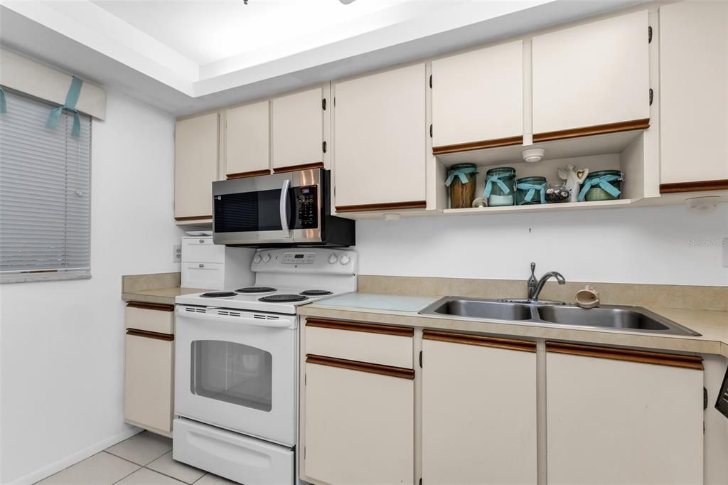 En Venta: $149,900 (3 camas, 2 baños, 1011 Pies cuadrados)