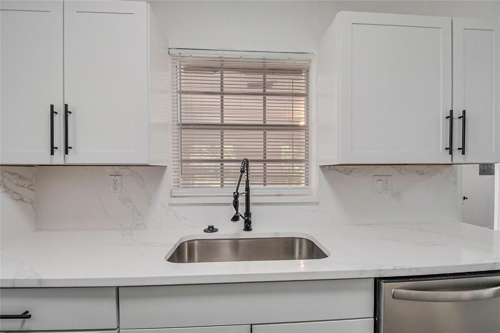 En Venta: $226,600 (3 camas, 1 baños, 1253 Pies cuadrados)