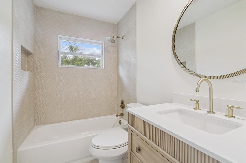 En Venta: $889,950 (4 camas, 2 baños, 1846 Pies cuadrados)