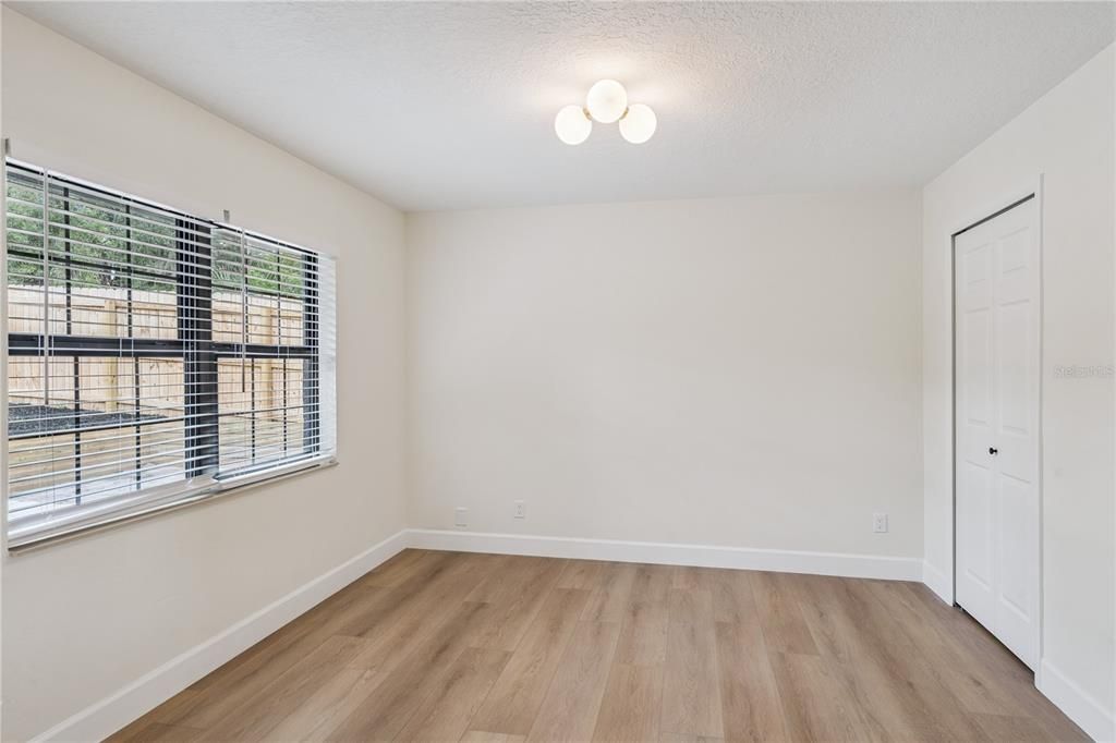 En Venta: $889,950 (4 camas, 2 baños, 1846 Pies cuadrados)