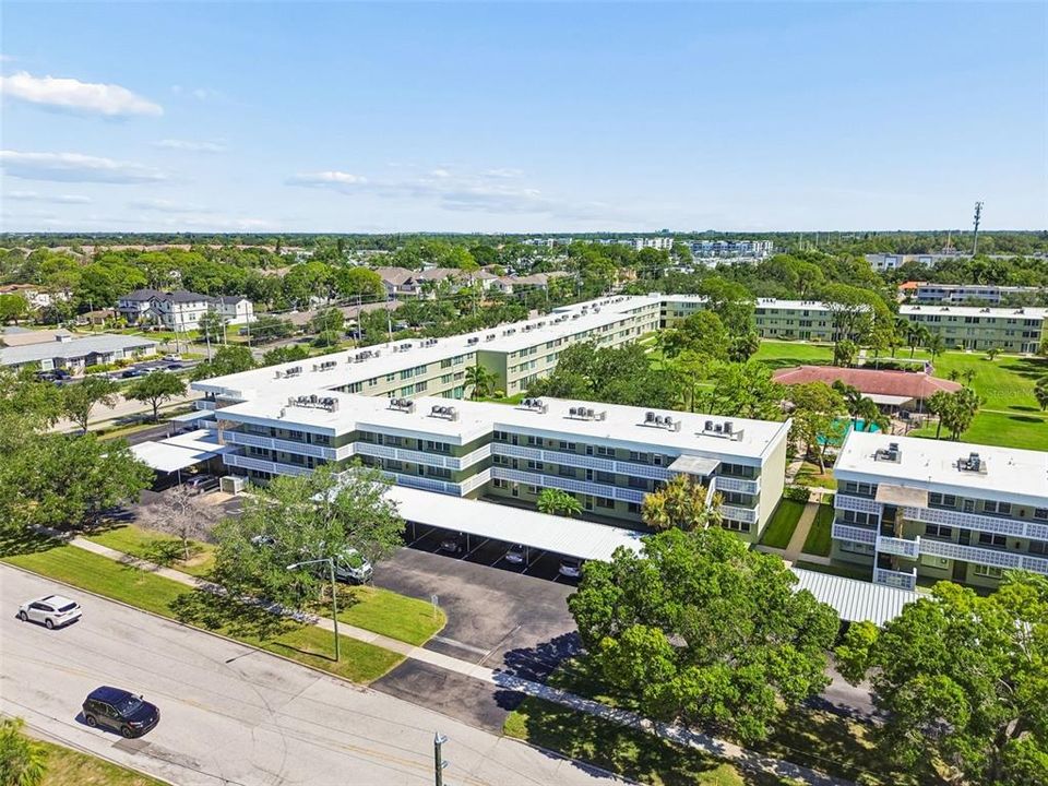 На продажу: $135,000 (1 спален, 1 ванн, 925 Квадратных фут)