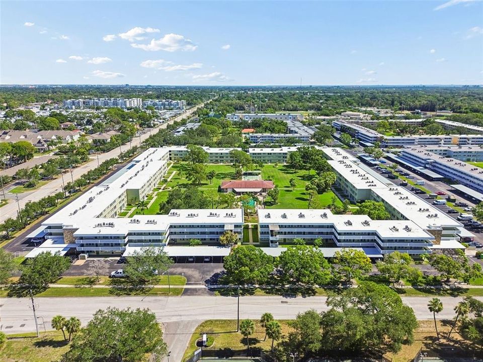 На продажу: $135,000 (1 спален, 1 ванн, 925 Квадратных фут)