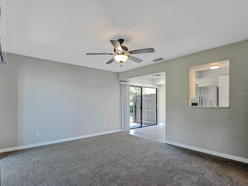 For Sale: $255,000 (2 beds, 2 baths, 1120 Square Feet)
