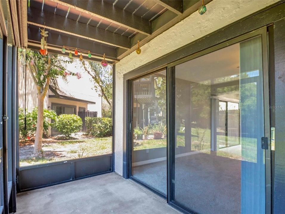 For Sale: $255,000 (2 beds, 2 baths, 1120 Square Feet)