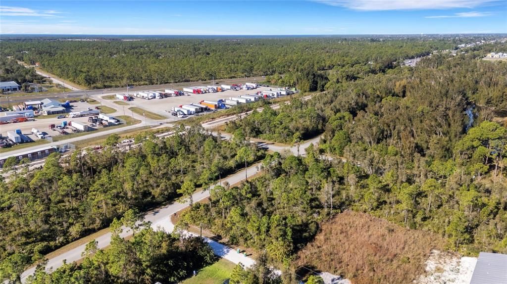 На продажу: $11,000 (0.18 acres)
