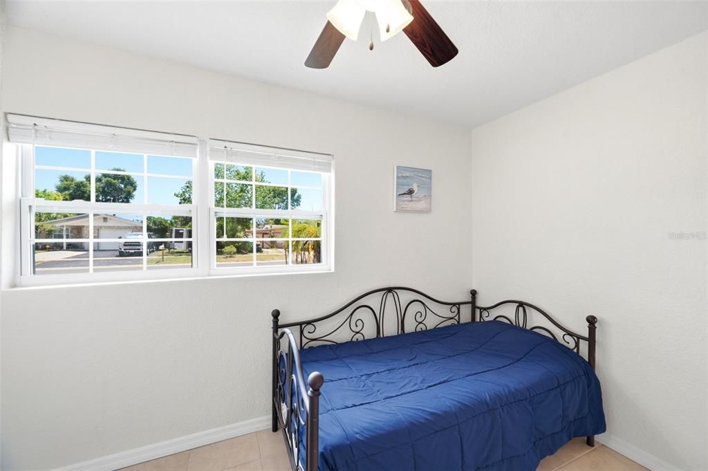 For Sale: $375,000 (3 beds, 1 baths, 1152 Square Feet)