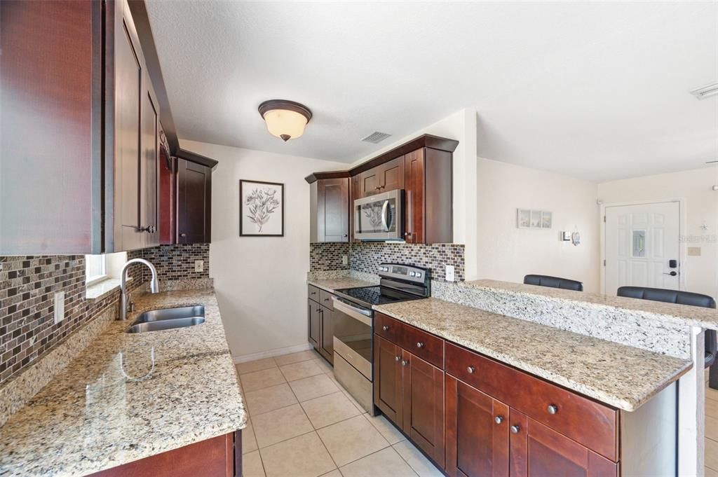 For Sale: $375,000 (3 beds, 1 baths, 1152 Square Feet)