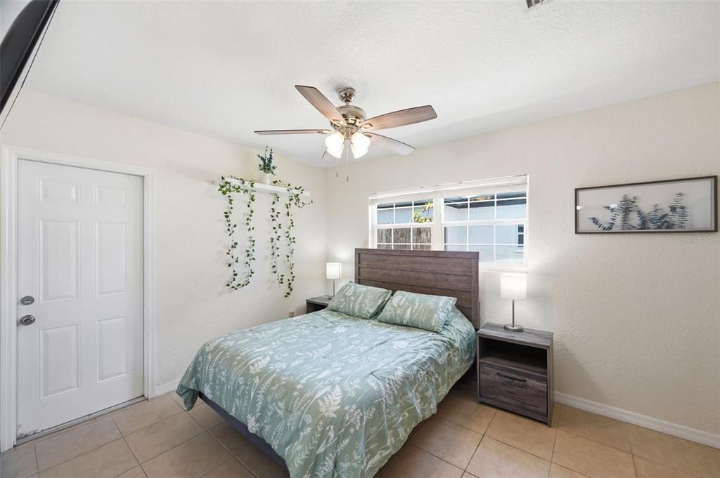 For Sale: $375,000 (3 beds, 1 baths, 1152 Square Feet)