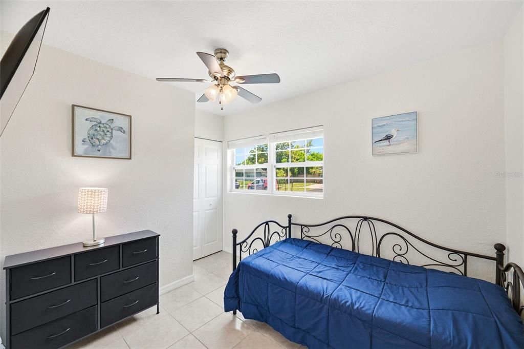 For Sale: $375,000 (3 beds, 1 baths, 1152 Square Feet)
