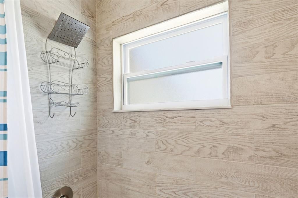 For Sale: $375,000 (3 beds, 1 baths, 1152 Square Feet)