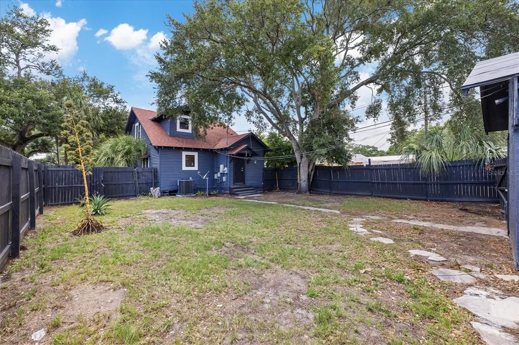 For Sale: $425,000 (4 beds, 2 baths, 1545 Square Feet)