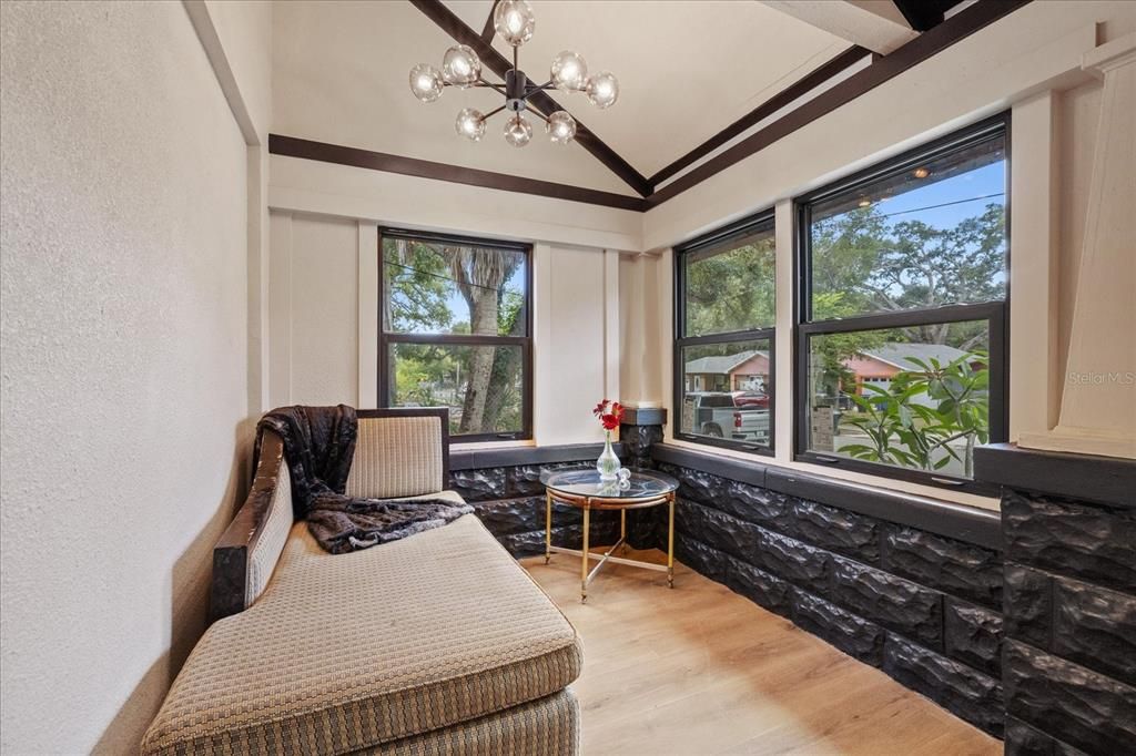 For Sale: $425,000 (4 beds, 2 baths, 1545 Square Feet)