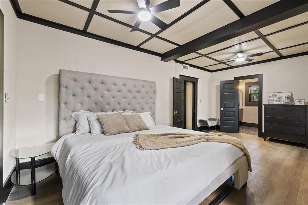 For Sale: $425,000 (4 beds, 2 baths, 1545 Square Feet)