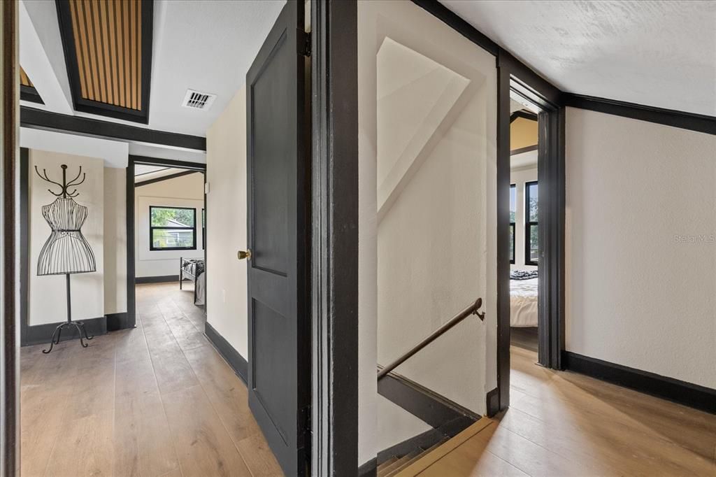 For Sale: $425,000 (4 beds, 2 baths, 1545 Square Feet)