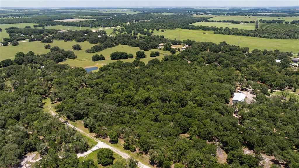 На продажу: $299,000 (4.69 acres)