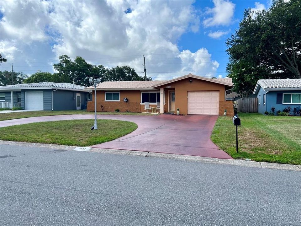 For Sale: $389,000 (3 beds, 1 baths, 1458 Square Feet)