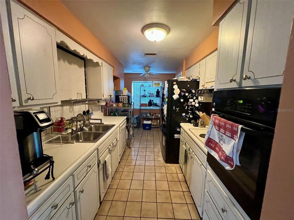 For Sale: $389,000 (3 beds, 1 baths, 1458 Square Feet)