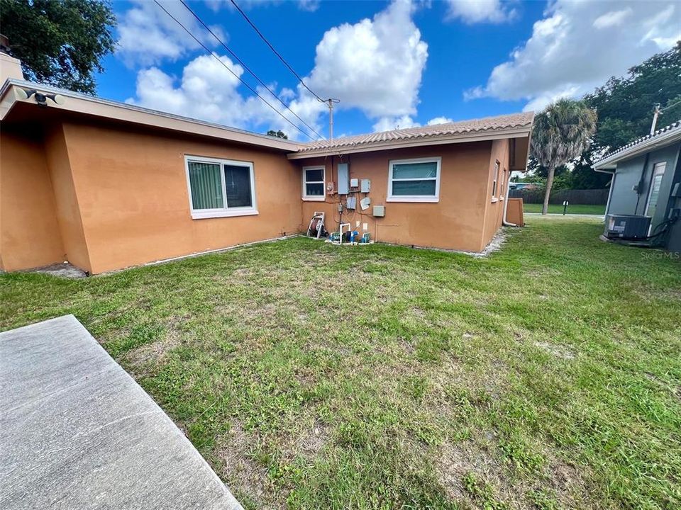 For Sale: $389,000 (3 beds, 1 baths, 1458 Square Feet)