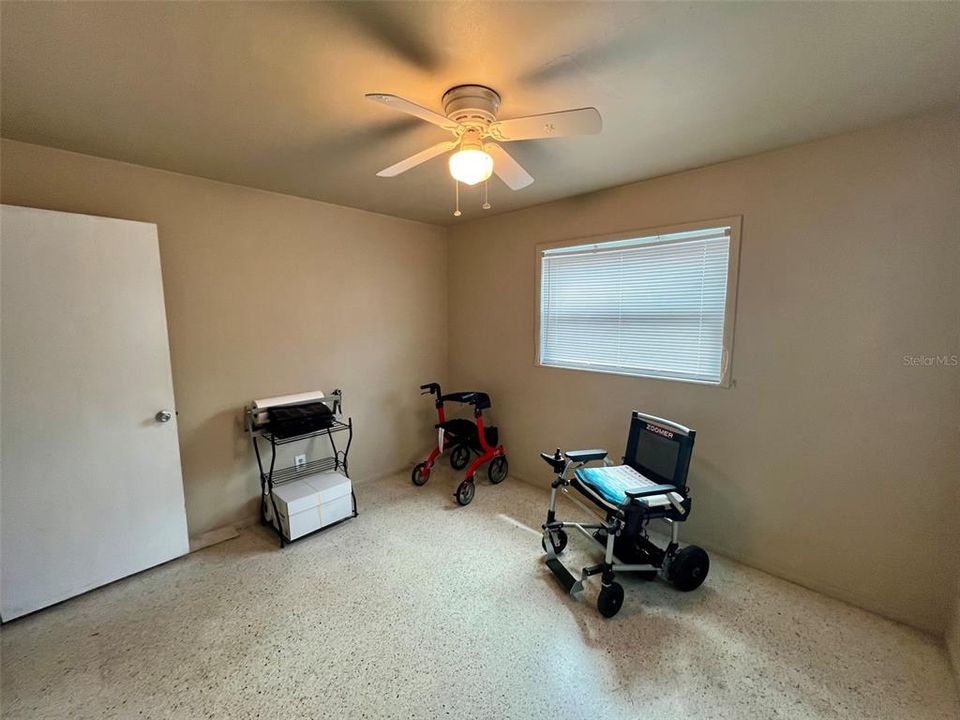 For Sale: $389,000 (3 beds, 1 baths, 1458 Square Feet)