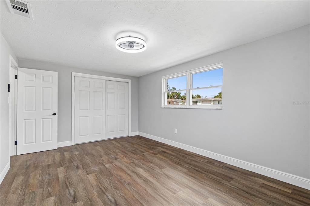 For Sale: $295,000 (3 beds, 2 baths, 1296 Square Feet)