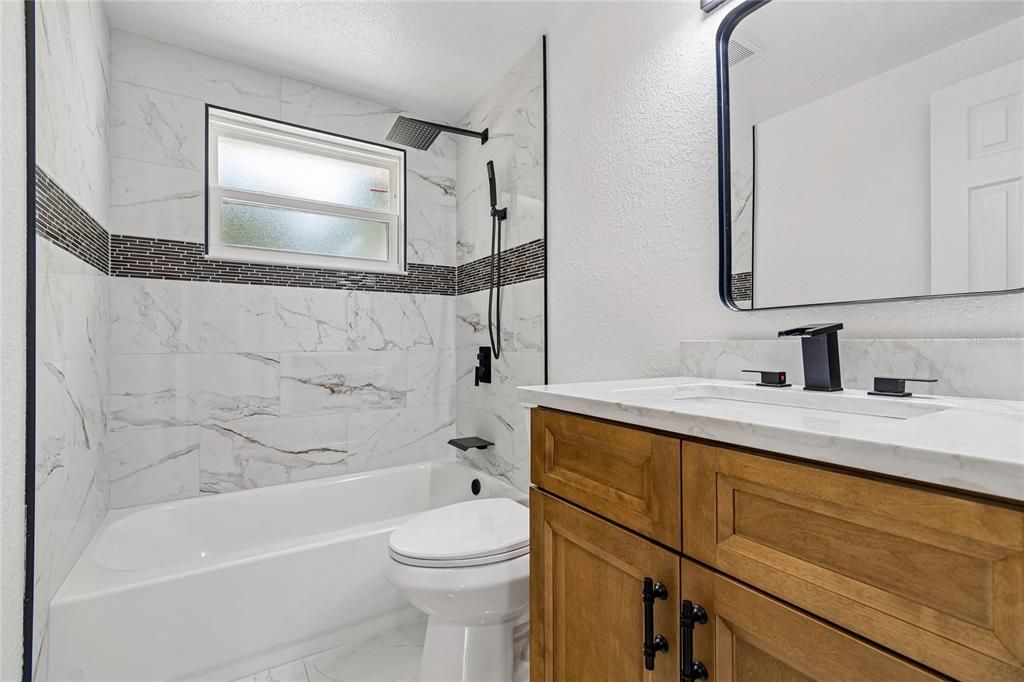 For Sale: $295,000 (3 beds, 2 baths, 1296 Square Feet)