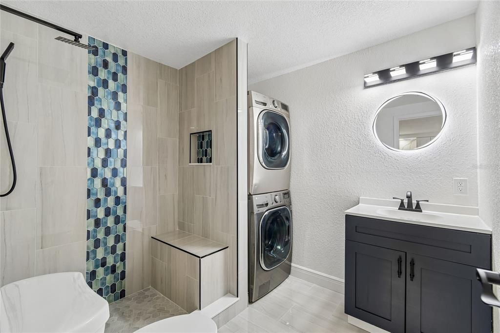 For Sale: $295,000 (3 beds, 2 baths, 1296 Square Feet)