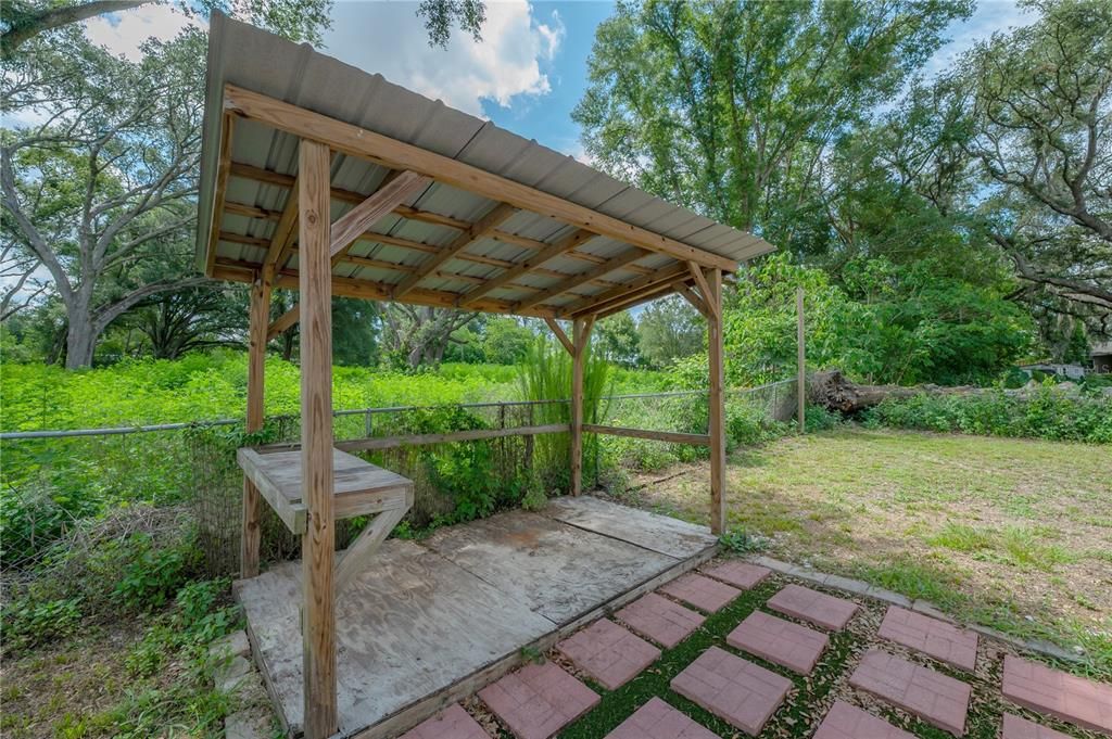 На продажу: $325,000 (5 спален, 3 ванн, 2336 Квадратных фут)