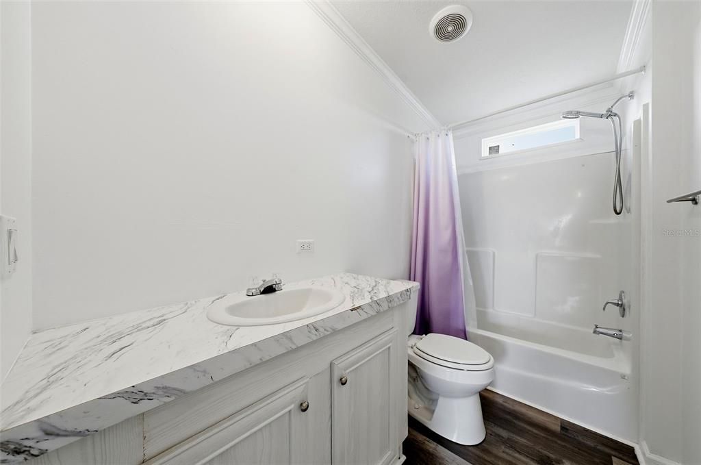 En Venta: $529,900 (3 camas, 2 baños, 1498 Pies cuadrados)