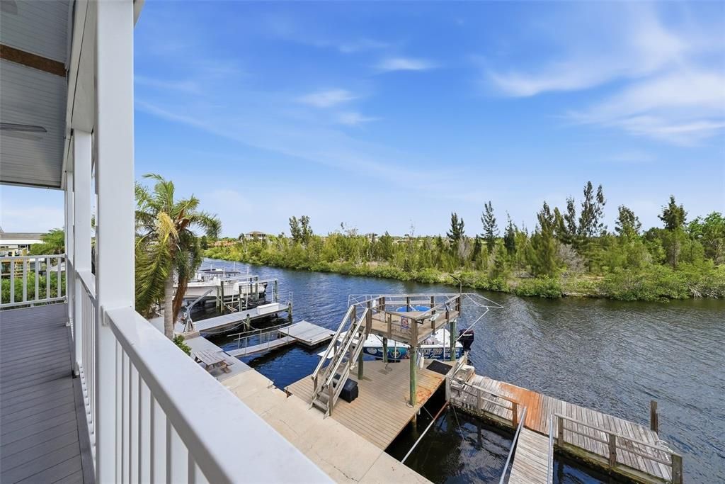 En Venta: $529,900 (3 camas, 2 baños, 1498 Pies cuadrados)