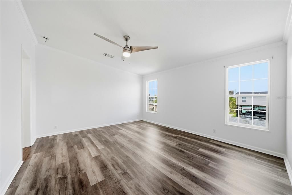 En Venta: $529,900 (3 camas, 2 baños, 1498 Pies cuadrados)