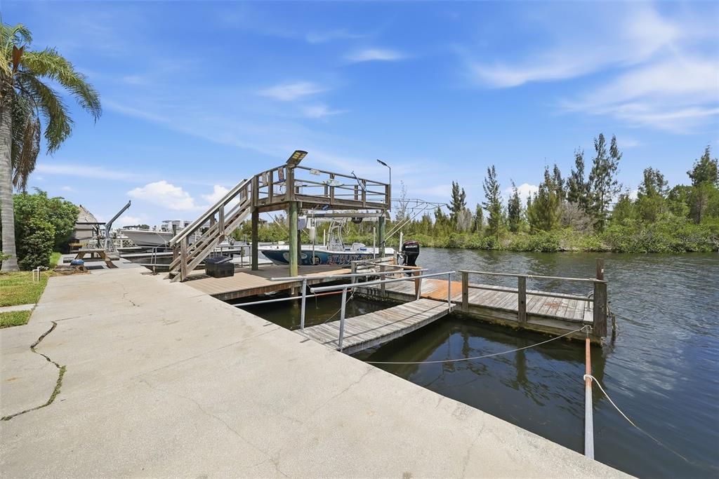 En Venta: $529,900 (3 camas, 2 baños, 1498 Pies cuadrados)