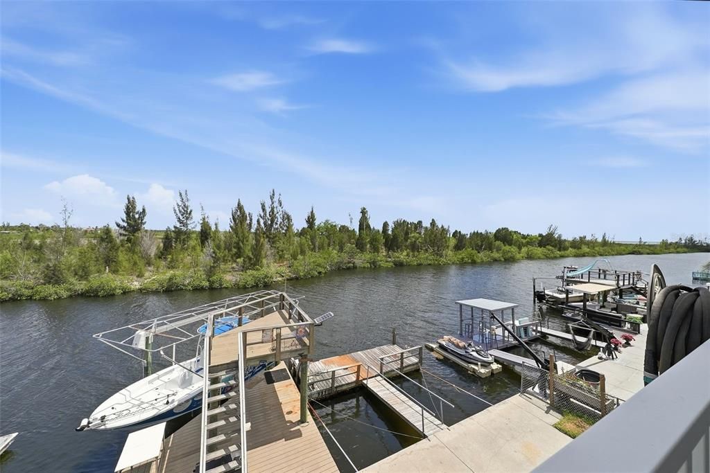 En Venta: $529,900 (3 camas, 2 baños, 1498 Pies cuadrados)