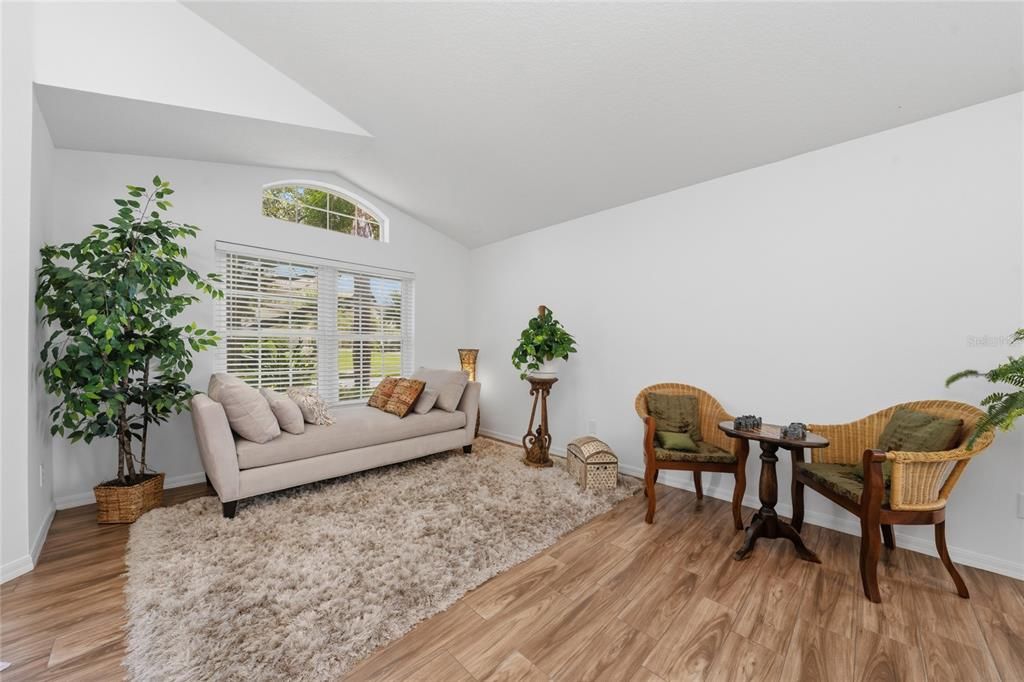 En Venta: $598,000 (3 camas, 2 baños, 2088 Pies cuadrados)