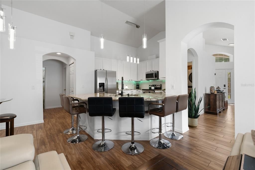 En Venta: $598,000 (3 camas, 2 baños, 2088 Pies cuadrados)