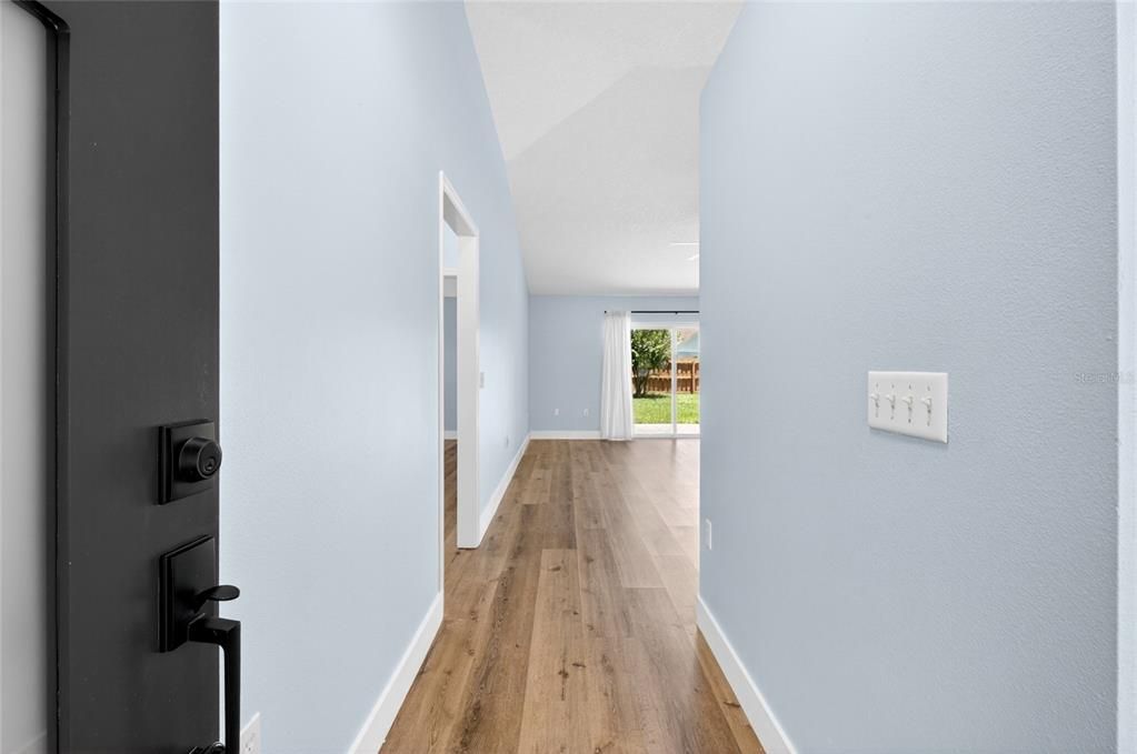 For Sale: $450,000 (3 beds, 2 baths, 1219 Square Feet)