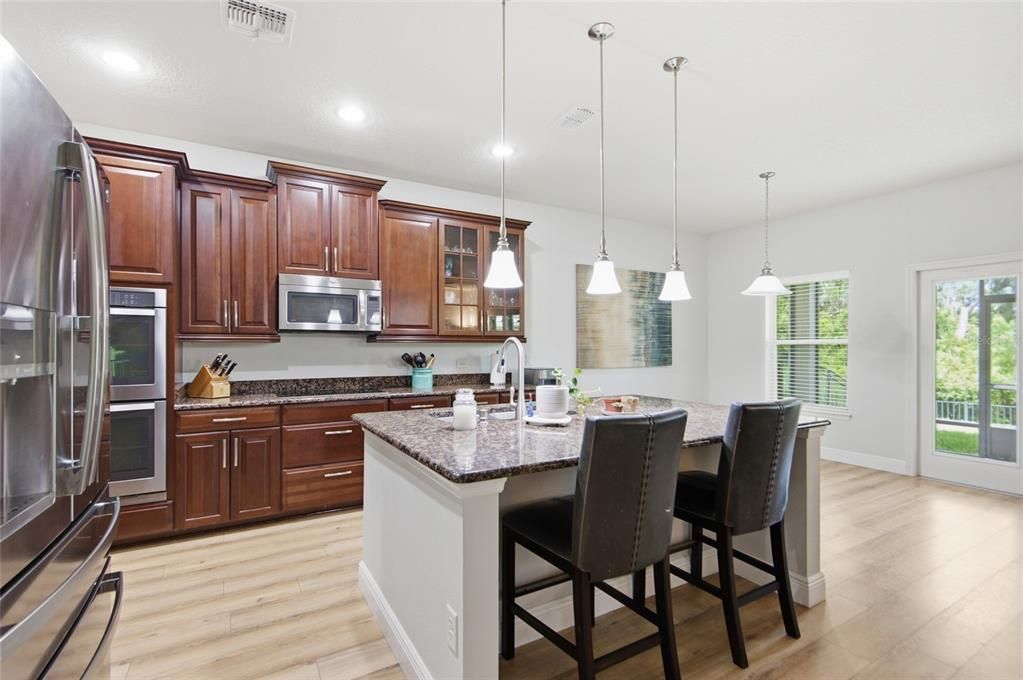 En Venta: $729,000 (5 camas, 3 baños, 3395 Pies cuadrados)