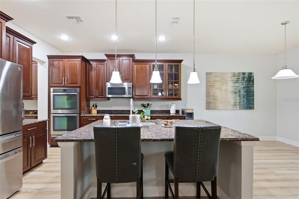 En Venta: $729,000 (5 camas, 3 baños, 3395 Pies cuadrados)