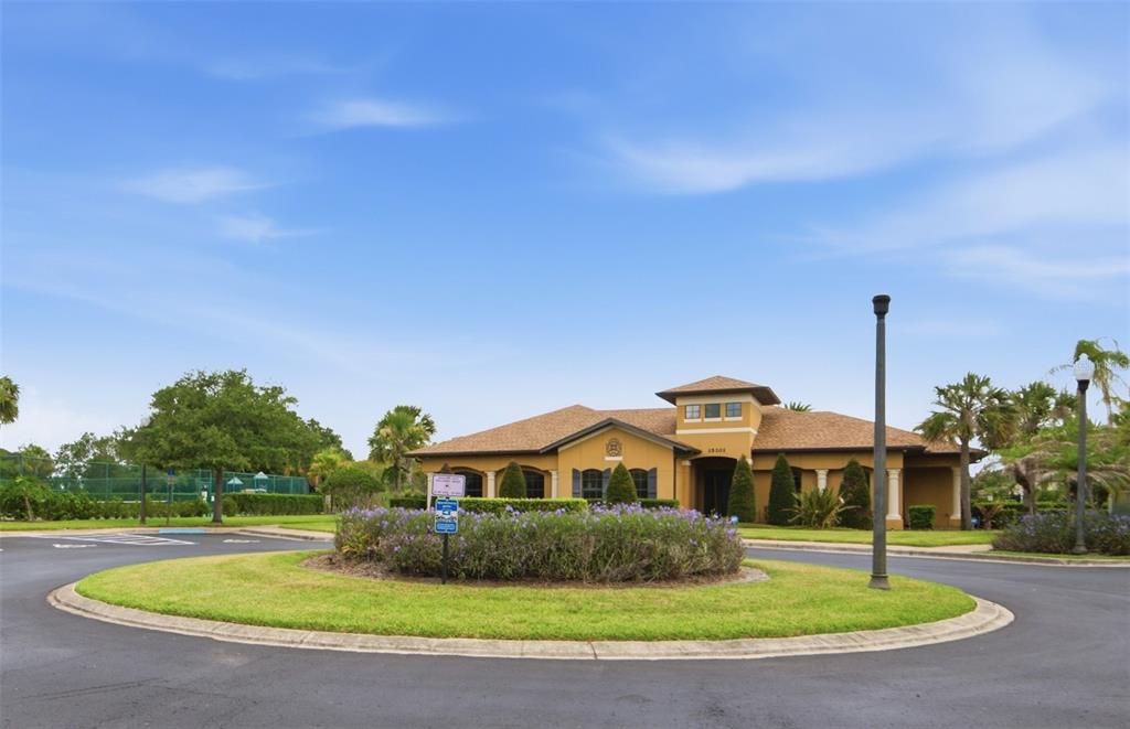 En Venta: $729,000 (5 camas, 3 baños, 3395 Pies cuadrados)