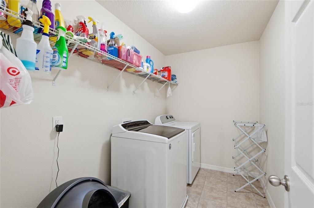 En Venta: $729,000 (5 camas, 3 baños, 3395 Pies cuadrados)