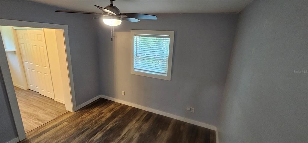 For Sale: $260,000 (3 beds, 2 baths, 1013 Square Feet)