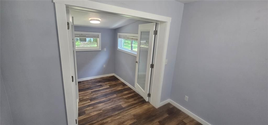 For Sale: $260,000 (3 beds, 2 baths, 1013 Square Feet)