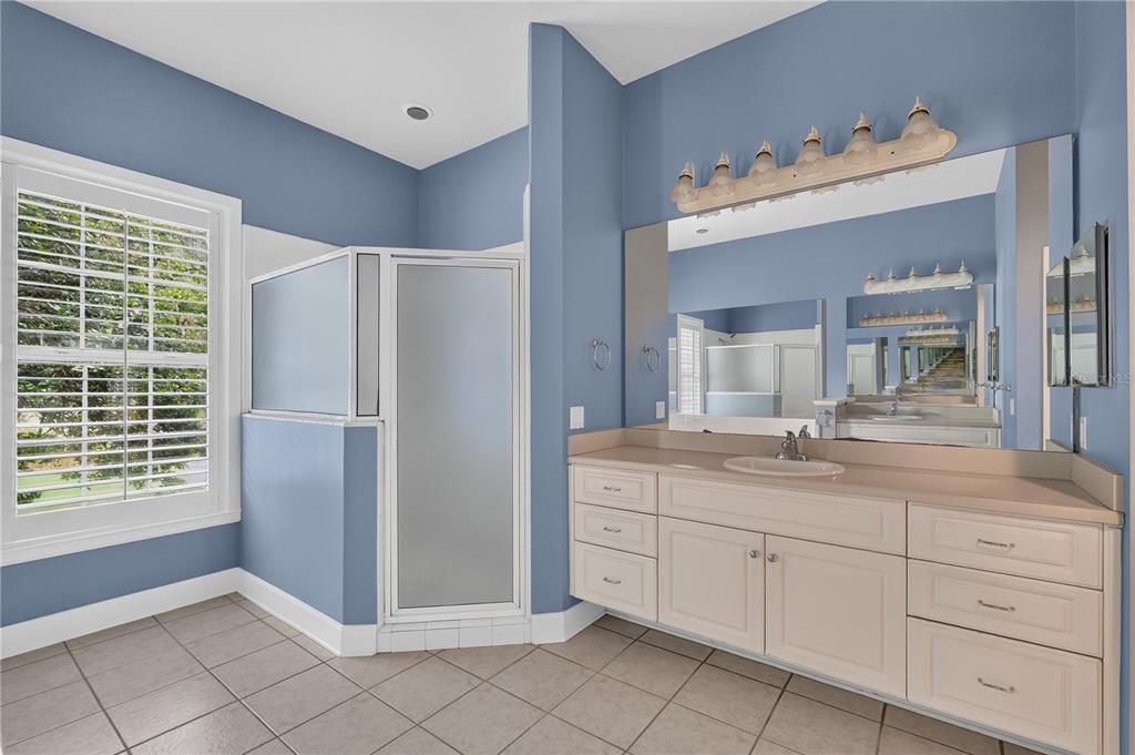 For Sale: $815,000 (4 beds, 4 baths, 3294 Square Feet)