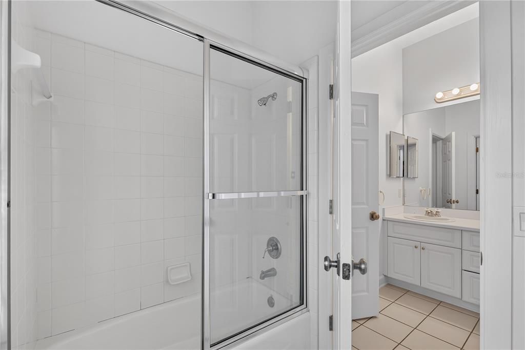 For Sale: $815,000 (4 beds, 4 baths, 3294 Square Feet)