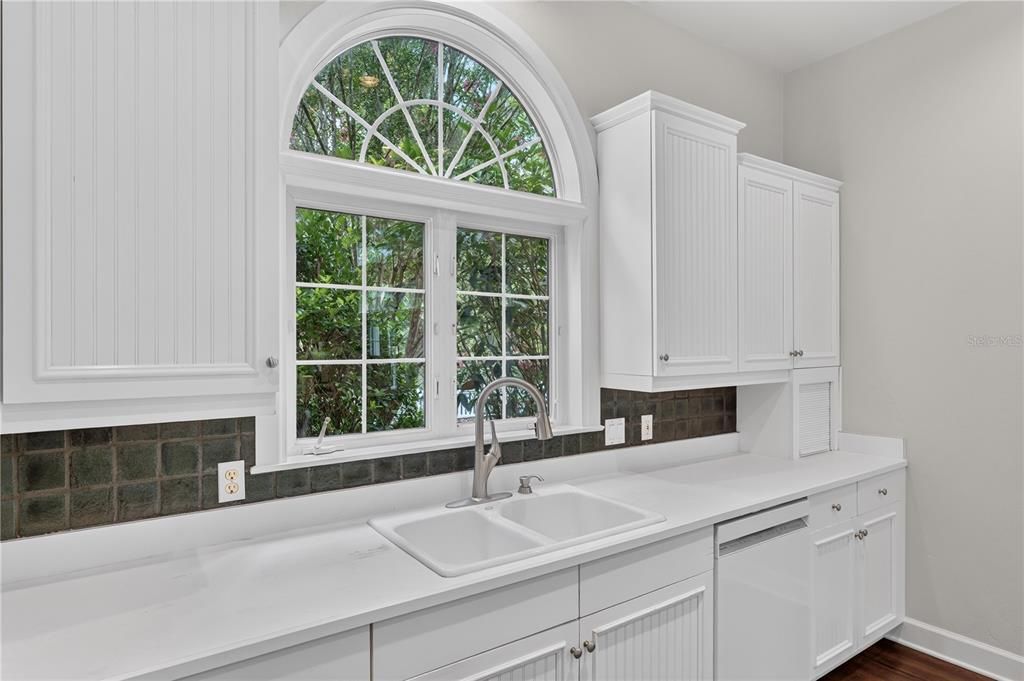 For Sale: $815,000 (4 beds, 4 baths, 3294 Square Feet)