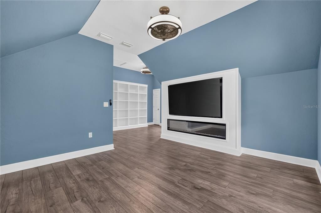 For Sale: $815,000 (4 beds, 4 baths, 3294 Square Feet)