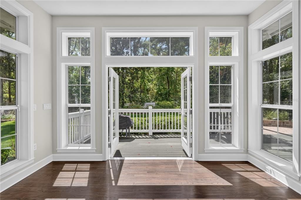 For Sale: $815,000 (4 beds, 4 baths, 3294 Square Feet)