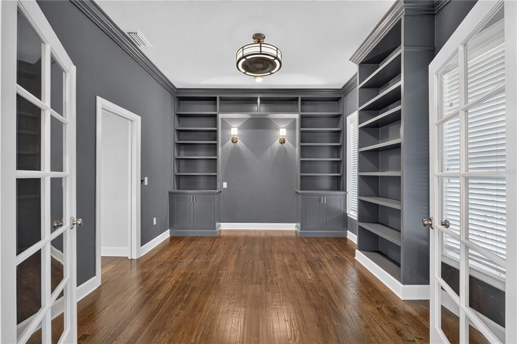 For Sale: $815,000 (4 beds, 4 baths, 3294 Square Feet)