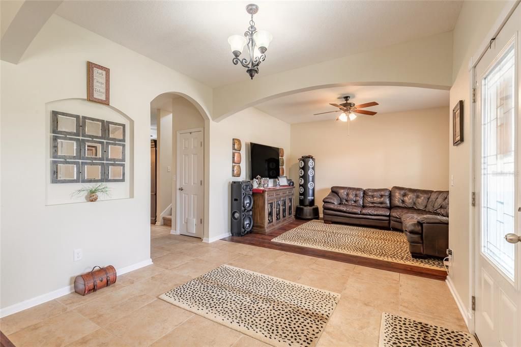 For Sale: $459,900 (4 beds, 2 baths, 2540 Square Feet)